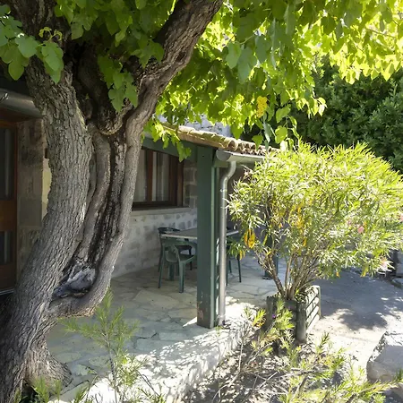 Les Pins - Village De