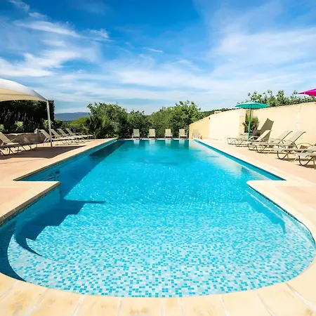 Vakantiehuis Les Pins - Village De Joyeuse